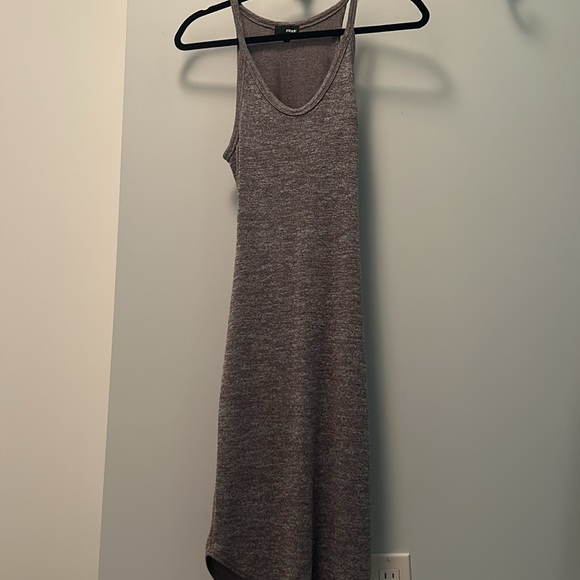 Aritzia Wilfred Free Cut Out Open Back Dress - Picture 3 of 4